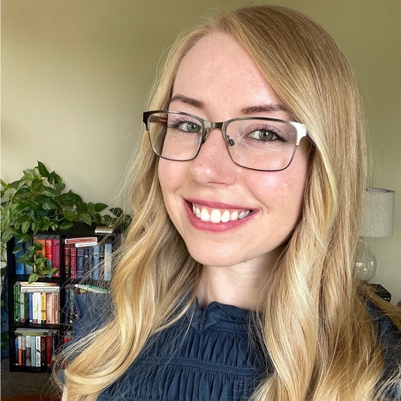 Closet Info/Meet The Posher - Picture 2 of 2